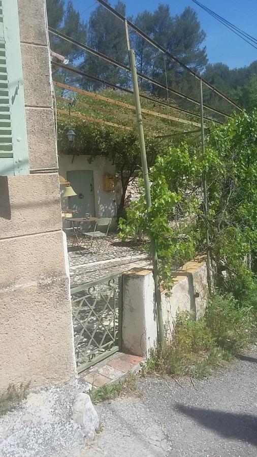 Appartement Dans Hameau Provencal Allauch Exterior photo