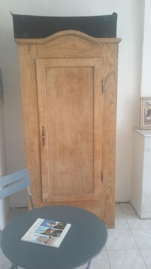 Appartement Dans Hameau Provencal Allauch Exterior photo